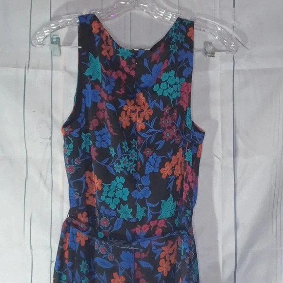 Chaps floral V-neck dress - Picture 9 of 10
